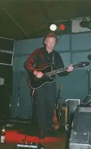 Dick Taylor met The Pretty Things.