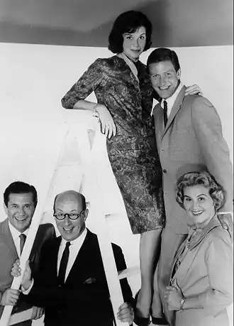 Publiciteitsfoto met de cast van The Dick Van Dyke Show (1962)