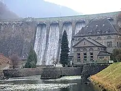 Overloop van de dam (2004)