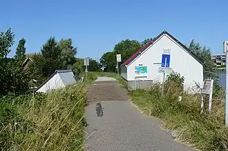 De sluis gezien vanuit het oosten
