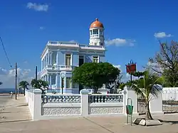Een staatshotel in Cienfuegos, Cuba, 2004