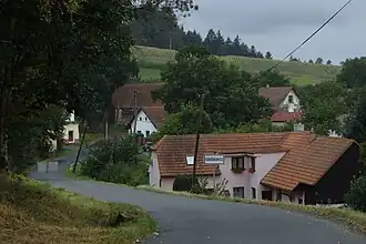 Huizen aan het begin van het dorp (2016)