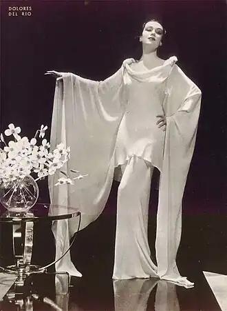 Dolores del Río (1935)