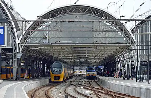 Doorkijk onder de middenkap.