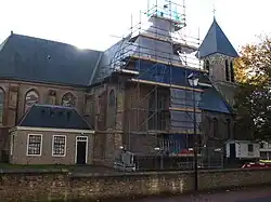 Noorderdwarsschip in de steigers - november 2013