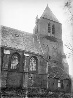 Noordzijde met baarhuisje (1905)