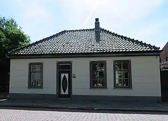 Voormalige kosterswoning aan de Dorpsstraat 197.