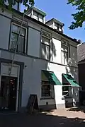 Winkel-woonhuis