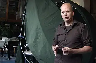 Dré Wapenaar in atelier in Rotterdam, 2011