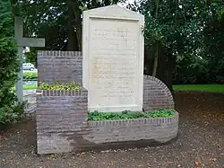Het NTM-monument in het park (2010)