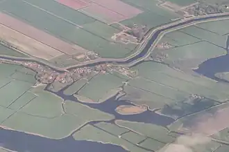 Driehuizen gezien naar het noorden