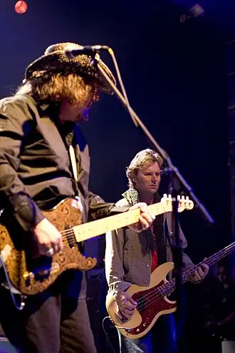 Drivin' n' Crying, 25 november 2005