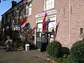 De ingang van het museum aan de Diependaalsedijk 19 te Maarssen
