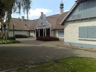 Het eerste gebouw in Drunen, ontworpen door Anton Pieck