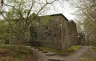 Exterieur van Dunstaffnage Chapel vanuit het westen.