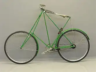 Dursley Pedersen uit omstreeks 1910 die ook wel tot de kruisframes wordt gerekend