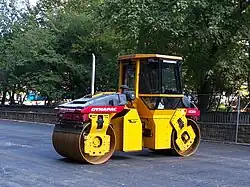 Trilrolwals Dynapac CC232