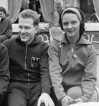 Schöler en Diane Rowe in 1962