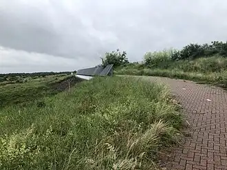Ecoduct met het evenwijdig lopende fietspad