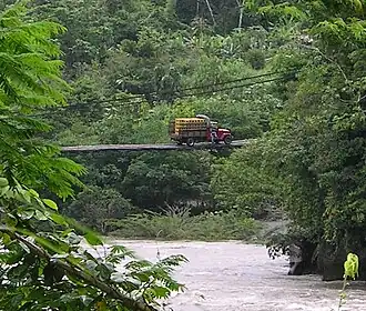 Brug over de Pastaza tussen Puyo en Macas
