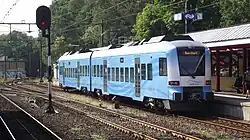 Treinstel van de Valleilijn op station Ede-Wageningen (2011).