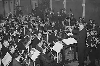 Eduard Flipse, dirigent van het Rotterdams Philharmonisch Orkest, 1930s.