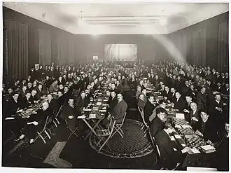Foto gemaakt tijdens het eerste lustrum van de Amsterdamse Schaakbond, januari 1931