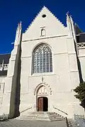 De zuidelijke dwarsarm van het transept
