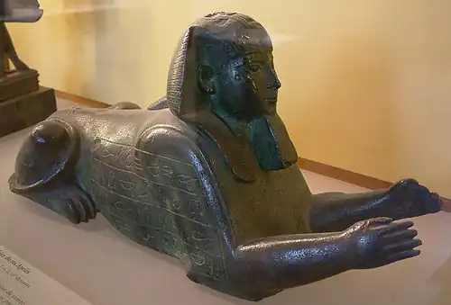 Sfinx met het hoofd van Apriës Louvre