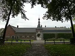 Poortgebouw buitenzijde