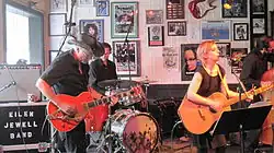 Eilen Jewell met haar band (2011)