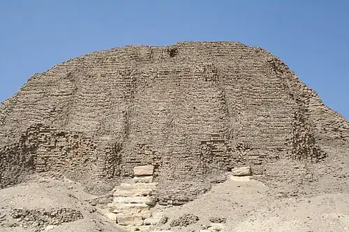 De Piramide van Senoeseret II