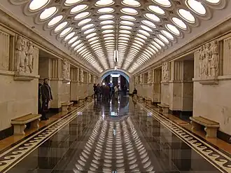 De middenhal van Elektrozavodskaja