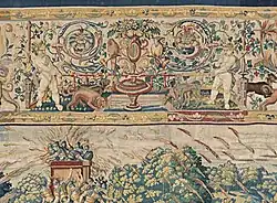 L'éléphant, midden bovenrand