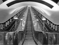 Een van de roltrapgroepen in 1935