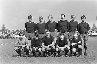 Elftal van Haarlem, 1967. Peijs staand derde van links