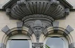 Elsene, Gulden Sporenlaan 9 (basis van de erker, detail.)