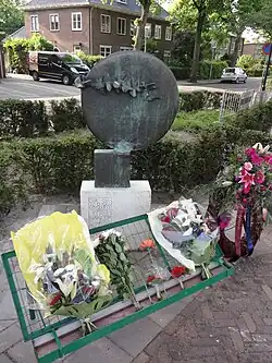 Gedenkteken (1984), Elst