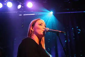 Elvira tijdens een concert in Tivoli de Helling, 27 november 2007