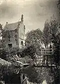 Emanuël Aron van Blitz et Fils. Poortgebouw met toegangsbrug van opzij van voormalig kasteel Den Engh bij Vleuten, 1903