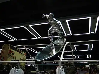 Beeld Silver Surfer tijdens Emerald City ComicCon, 2008.