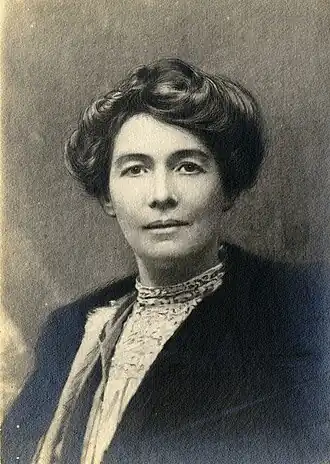 Emmeline Pethick-Lawrence, c. 1910