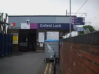 Station Enfield Lock