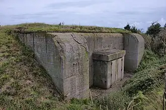 Achterzijde enkele mitrailleurkazemat nummer VIII