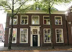 Vijf traveeën breed woonhuis