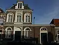 Snouck van Loosenkerk met inpandige woning