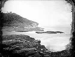 Toegang tot Apolima, links