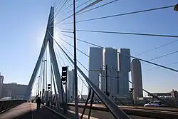 De Rotterdam gezien vanaf de Erasmusbrug