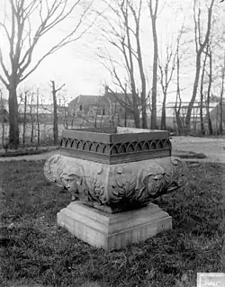 Tuinvaas van het Huis Nippon