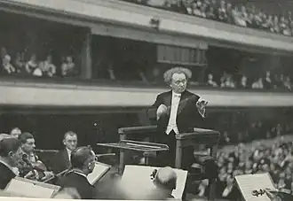 Willem Mengelberg dirigeert in K&W, 1931